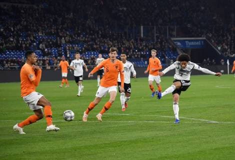 19 11 2018 Football UEFA Nations League Season 2018 2019 6 Matchday Germany Netherlands Leroy Sane Germany re scored with this shot the goal to 2 0 DFB REGULATIONS PROHIBIT ANY USE OF PHOTOGRAPHS AS IMAGE SEQUENCES AND OR QUASI VIDEO Team2