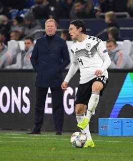 Football Men Season 2018 19 Nations League 4 Matchday International match in Gelsenkirchen Germany Netherlands 2 2 v l Coach Ronald Koeman Netherlands Nico Schulz Germany 19 11 2018 Copyright: xMatthiasxKochx
