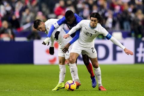 Blaise Matuidi (France) vs Edinson Cavani (Uruguay) Lucas Torreira (Uruguay) FOOTBALL : France vs Uruguay - Match Amical - St Denis - 20 11 2018 JBAutissier Panoramic 