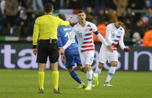 November 20, 2018 - Genk, Belgium - Genk, Belgium - Tuesday November 20, 2018: The men s national teams of the United States (USA) and Italy (ITA) play in an International Friendly Länderspiel game at Luminus Arena. Christian Pulisic - ZUMAt139 20181120_zaa_t139_101 Copyright: xJohnxDortonx