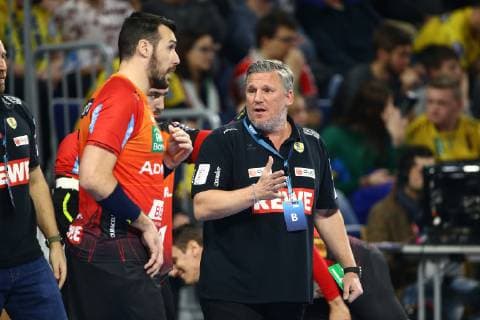 Nikolaj Jacobsen Trainer Rhein Neckar Loewen and Gedeon Guardiola Rhein Neckar Loewen Rhein Neckar Loewen vs. Telekom Veszprem HC EHF Champions League 21 11 2018 Photo Eibner Rhein Neckar Loewen vs. Telekom Veszprem HC EHF Champions League 21 11 2018 Mannheim Copyright: xEIBNER Alexander_Neisx EP_ANS