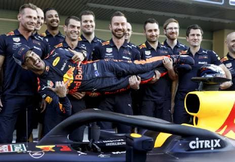 Motorsports: FIA Formula One World Championship WM Weltmeisterschaft 2018, Grand Prix of Abu Dhabi, World Championship;2018;Grand Prix;Abu Dhabi, 3 Daniel Ricciardo (AUS, Red Bull Racing), Abu Dhabi United Arab Emirates