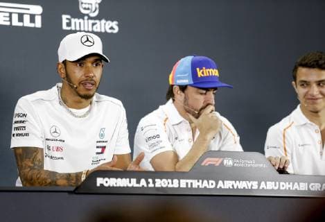Motorsports: FIA Formula One World Championship WM Weltmeisterschaft 2018, Grand Prix of Abu Dhabi, World Championship;2018;Grand Prix;Abu Dhabi, 14 Fernando Alonso (ESP, McLaren-Renault), 44 Lewis Hamilton (GBR, Mercedes AMG Petronas F1 Team), Abu Dhabi United Arab Emirates