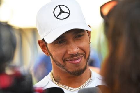 23 11 2018 xekx Formula 1 FIA Grand Prix Abu Dhabi 2018 Training emspor v l Lewis Hamilton GBR 44 Mercedes AMG Petronas Motorsport DFL DFB REGULATIONS PROHIBIT ANY USE OF PHOTOGRAPHS as IMAGE SEQUENCES and or QUASI VIDEO Abu Dhabi eel-fotografie Eberhard Krieger