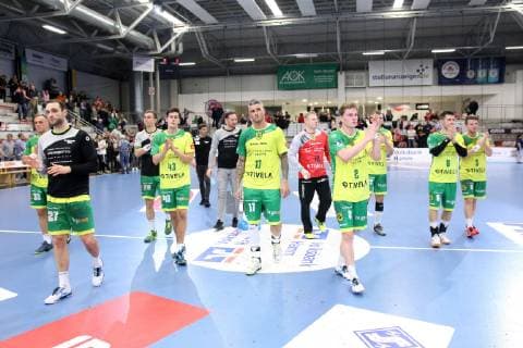 VfL Eintracht Hagen is disappointed by the fans ASV Hamm Westfalen vs. VfL Eintracht Hagen Handball 2 Bundesliga 24 11 2018 ASV Hamm Westfalen vs. VfL Eintracht Hagen Handball 2 Bundesliga 24 11 2018 Hamm Copyright: xEibner Jan_Strohdiekx EP_JSK