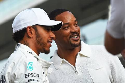 25 11 2018 xekx Formula 1 FIA Grand Prix of Abu Dhabi 2018 Race emspor v l Lewis Hamilton GBR 44 Mercedes AMG Petronas Motorsport and Will Smith Actors DFL DFB REGULATIONS PROHIBIT ANY USE OF PHOTOGRAPHS as IMAGE SEQUENCES and or QUASI VIDEO Abu Dhabi eel-fotografie Eberhard Krieger