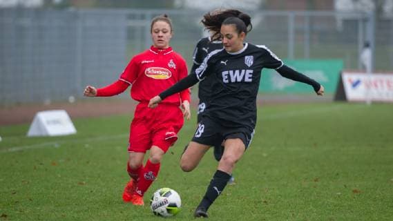 v li Alicia Gudorf 1 FC Köln 12 and Athanasia Maraitou BV Cloppenburg 19 in duel duel duel action action game scene THE DFB RICHTLINIEN UNDERSAGEN ANY USE OF PHOTOS AS SEQUENCE PICTURES AND OR VIDEOA HNLICHE PHOTOSTRECKEN DFB REGULATIONS PROHIBIT ANY USE OF PHOTOGRAPHS AS IMAGE SEQUENCES AND OR QUASI VIDEO Football 2 Women Bundesliga BV Cloppenburg 1 FC Köln xobx