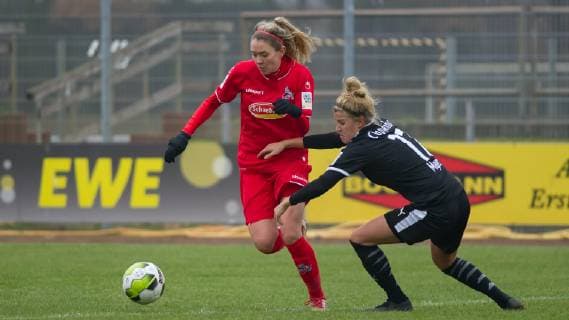 v li Theresa Gosch 1 FC Köln 24 and Michelle Meyer BV Cloppenburg 17 in duel duel duel action action game scene THE DFB RICHTLINIEN UNDERSAGEN ANY USE OF PHOTOS AS SEQUENCE PICTURES AND OR VIDEOA HNLICHE PHOTOSTRECKEN DFB REGULATIONS PROHIBIT ANY USE OF PHOTOGRAPHS AS IMAGE SEQUENCES AND OR QUASI VIDEO Football 2 Women Bundesliga BV Cloppenburg 1 FC Köln xobx