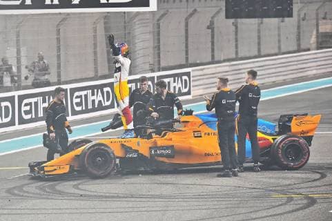 25 11 2018 xekx Formula 1 FIA Grand Prix of Abu Dhabi 2018 race emspor Last F1 race Fernando Alonso ESP 14 McLaren Honda DFL DFL DFB REGULATIONS PROHIBIT ANY USE OF PHOTOGRAPHS as IMAGE SEQUENCES and or QUASI VIDEO Abu Dhabi eel-fotografie Eberhard Krieger