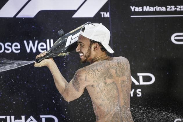 Sport Bilder des Tages HAMILTON Lewis (gbr), Mercedes AMG F1 Petronas GP W09 Hybrid EQ Power+, portrait podium ambiance during the 2018 Formula One World Championship WM Weltmeisterschaft Abu Dhabi Grand Prix from November 22 to 25 in Yas Marina - Photo Francois Flamand DPPI Motorsports: FIA Formula One World Championship 2018, Grand Prix of Abu Dhabi, World Championship;2018;Grand Prix;Abu Dhabi, 44 Lewis Hamilton (GBR, Mercedes AMG Petronas F1 Team), Abu Dhabi United Arab Emirates
