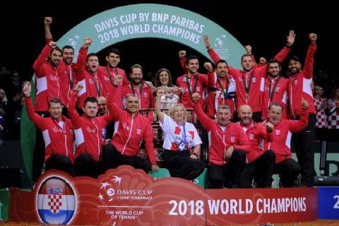 November 25, 2018 - Villeneuve D Ascq, Haut de France, France - The Croatian team on the podium with the President of the Croatian Tennis Federation..Croatie win 3-1 the last Davis Cup in history Created by Dwight Davis in 1900 at Stade Pierre Mauroy - Villeneuve d Ascq - France. Tennis 2018: Croatia win Davis Cup 3-1 - ZUMAp119 20181125_zaf_p119_061 Copyright: xPierrexSteveninx