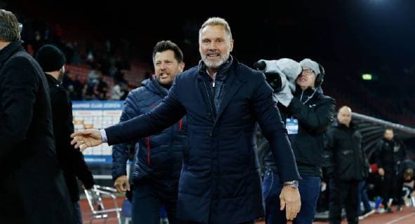 25.11.2018 Stadion Letzigrund Zürich , SCHWEIZ , Saison 2018 2019 Herren Fussball Super League Grasshopper Club Zürich - FC St.Gallen Jubel nach dem Schlusspfiff Trainer Thorsten Fink (GC) *** 25 11 2018 Stadium Letzigrund Zurich SWITZERLAND 2018 2019 Season 2018 2019 Men Football Super League Grasshopper Club Zurich FC St Gallen Jubilation after the final whistle Coach Thorsten Fink GC 