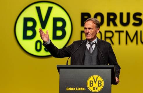 Dortmund Germany 26 11 2018 Annual General Meeting of Borussia Dortmund GmbH KGaA CEO Managing Director Hans Joachim Watzke BVB gesticulated gestures gestures DeFodi001