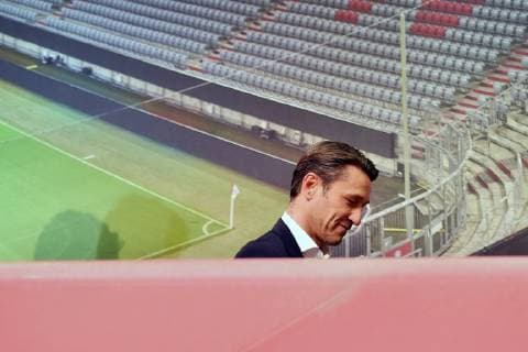 Niko KOVAC Coach Bayern Muenchen leaves the podium Leaving single image cut single motif portrait portrait press conference FC Bayern Muenchen before the Champions League match against Benfica Lisbon soccer on 26 11 2018