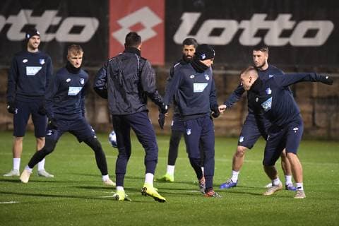 26 11 2018 xmeix Football UEFA Champions League TSG 1899 Hoffenheim PK with final training emspor v l Hoffenheims team at final training in the rain DFL DFB REGULATIONS PROHIBIT ANY USE OF PHOTOGRAPHS as IMAGE SEQUENCES and or QUASI VIDEO Sinsheim prio:1