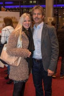 Sports manager Duanne Moeser Augsburger Panther with wife Christine Kino Premiere More than 90 minutes Soccer event 26 11 2018 Augsburg Bayern Deutschland Copyright: xkolbert-press ChristianxKolbertx