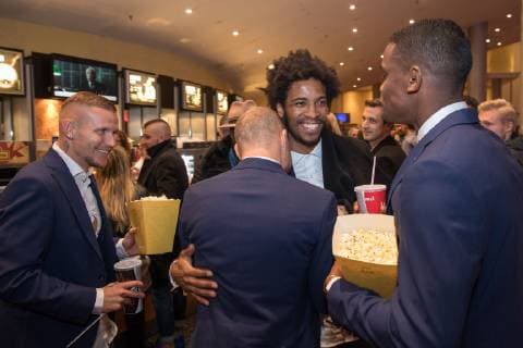 l r Jonathan Schmid 17 FC Augsburg Francisco da Silva Caiuby 30 FC Augsburg Sergio Cordova 21 FC Augsburg Cinema Premiere More than 90 minutes Football Event 26 11 2018 Augsburg Bayern Deutschland Copyright: xkolbert-press ChristianxKolbertx