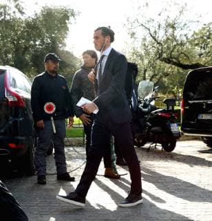 Llegada del Real Madrid a su hotel en Roma. En la imagen, Bale.Real Madrid team arrives at his hotel in Roma. In this picture, Bale. 