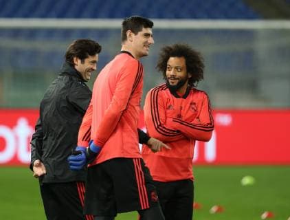 Entrenamiento del Real Madrid en el estadio Olímpico de Roma. En la imagen, Solari, Marcelo y Courtois.Real Madrid practice session at the Olimpico stadium of Rome. In this picture, Solari, Marcelo and Courtois. 