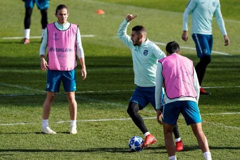 Fußball, CL, Atletico Madrid Training Atletico Madrid s players Koke Resurrecccion (R) and Filipe Luis (L) take part in a training session of the team at Wanda City of Sports in Majadahonda, Madrid, Spain, 27 November 2018. Atletico Madrid will face AS Monaco in their UEFA Champions League Group A soccer match on 28 November. Training session of Atletico Madrid !ACHTUNG: NUR REDAKTIONELLE NUTZUNG!  Copyright: xRodrigoxJimenezx GRAF7102 20181127-636789178293271337