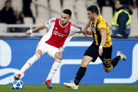 (l-r) Noussair Mazraoui of Ajax, Kostas Galanopoulos of AEK Athens during the UEFA Champions League group E match between AEK FC and Ajax Amsterdam at the OAKA Spyros Louis on November 27, 2018 in Athens, Greece UEFA Champions League 2018 2019 xVIxVIxImagesx xMauricexvanxSteenxIVx 12908364