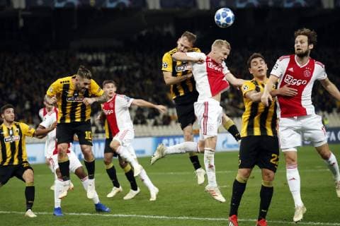 (l-r) Marko Livaja of AEK Athens, Maximilian Wober of Ajax, Michalis Bakakis of AEK Athens, Donny van de Beek of Ajax, Ezequiel Ponce of AEK Athens, Daley Blind of Ajax during the UEFA Champions League group E match between AEK FC and Ajax Amsterdam at the OAKA Spyros Louis on November 27, 2018 in Athens, Greece UEFA Champions League 2018 2019 xVIxVIxImagesx xMauricexvanxSteenxIVx 12908366