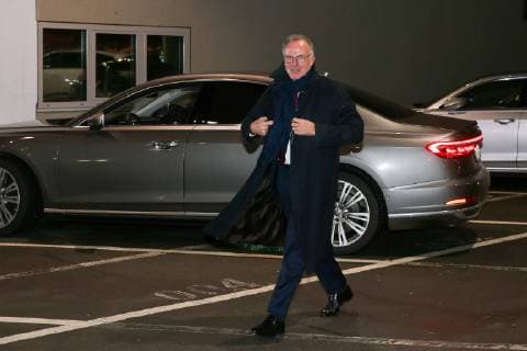 Chairman of the Board Karl Heinz Rummenigge FC Bayern Muenchen comes to the parking lot of the Allianz Arena FC Bayern Muenchen vs. Benfica Lisbon Soccer preliminary round Champions League 27 11 2018 Muenchen Bayern Germany Copyright: xkolbert-press ChristianxKolbertx