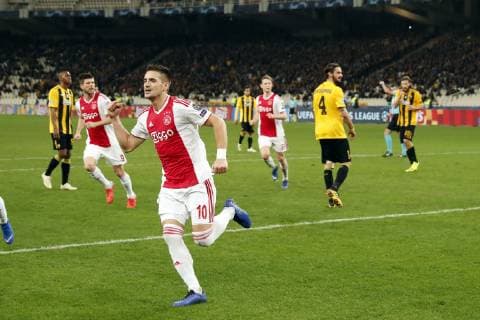 Dusan Tadic of Ajax during the UEFA Champions League group E match between AEK FC and Ajax Amsterdam at the OAKA Spyros Louis on November 27, 2018 in Athens, Greece UEFA Champions League 2018 2019 xVIxVIxImagesx xMauricexvanxSteenxIVx 12908800