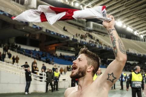 Lasse Schone of Ajax during the UEFA Champions League group E match between AEK FC and Ajax Amsterdam at the OAKA Spyros Louis on November 27, 2018 in Athens, Greece UEFA Champions League 2018 2019 xVIxVIxImagesx xMauricexvanxSteenxIVx 12909065