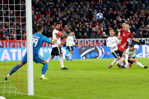 Alejandro Grimaldo Benfica Lisbon 3 Arjen Robben FC Bayern Muenchen 10 Goal shot to 1 0 Ruben Dias Benfica Lisbon 6 FC Bayern Muenchen vs. Benfica Lisbon Football Champions League Group stage 27 11 2018 FC Bayern Muenchen vs. Benfica Lisbon Football Champions League Group stage 27 11 2018 Munich Copyright: xLanger Eibner-Pressefotox EP_HLR