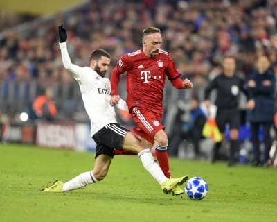 27 11 2018 Football UEFA Champions League 2018 2019 Group stage 5 Matchday FC Bayern Munich Benfica Lisbon at Allianz Arena Munich v l Rafa Silva Lisbon against Franck Ribery FC Bayern Munich DFL and DFB regulations prohibit any use of photographs as image sequences and or quasi video