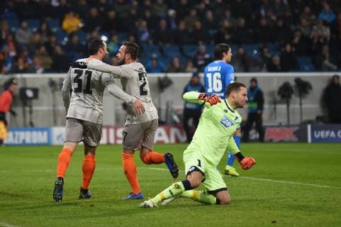 27 11 2018 xmeix Fussball UEFA Champions League TSG 1899 Hoffenheim FC Shakhtar Donetsk emspor v l The 0 1 for Donetsk by Ismaily Schachtar Donezk with Butko Bohdan Schachtar Donezk against Havard Nordveit TSG 1899 Hoffenheim and Oliver Baumann TSG 1899 Hoffenheim DFL DFB REGULATIONS PROHIBIT ANY USE OF PHOTOGRAPHS as IMAGE SEQUENCES and or QUASI VIDEO VIDEO PROHIBIT ANY USE OF PHOTOGRAPHS as IMAGE SEQUENCES and or QUASI VIDEO VESI prio:1