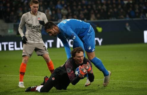 Ishak BELFODIL 19 1899 Hoffenheim Andry Pyatov 30 goalkeeper Schachtar Donezk UEFA Champions League TSG 1899 Hoffenheim vs. Schachtar Donezk Groupe F 5 Matchday November 27 2018 Wirsol Rhein Neckar Arena Germany YmdY DFL DFL regulations prohibit any use of photographs as image sequences and or quasi video TSG 1899 Hoffenheim Schachtar Donezk