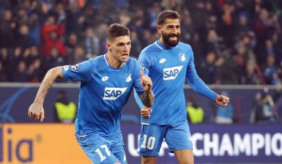 Sinsheim Football Champions League TSG Hoffenheim vs. Schachtar Donezk Jubel Steven Zuber Hoff after his goal to 2 2 right Kerem Demirbay