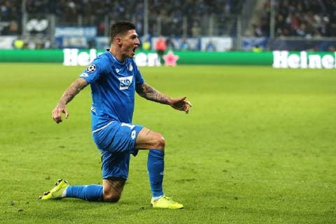 27 11 2018 xtvx Football UEFA Champions League TSG 1899 Hoffenheim Schachtar Donezk emspor v l Goal scored Goal to 2 2 Steven Zuber TSG 1899 Hoffenheim Goal celebration celebrate the goal celebrates scoring DFL DFB REGULATIONS PROHIBIT ANY USE OF PHOTOGRAPHS as IMAGE SEQUENCES and or QUASI VIDEO Sinsheim
