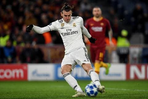 Gareth Bale of Real Madrid scores goal of 0-1 for his team during the Uefa Champions League 2018 2019 Group G football match between AS Roma and Real Madrid at Olimpico stadium Allianz Stadium, Rome, November, 27, 2018 Foto Andrea Staccioli Insidefoto andreaxstaccioli