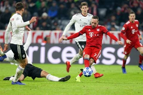 on Ball Franck Ribery 7 FC Bayern Munich FC Bayern Munich vs. Benfica Lisbon Soccer Preliminary Round Champions League 27 11 2018 Munich Bayern Germany Copyright: xkolbert-press ChristianxKolbertx