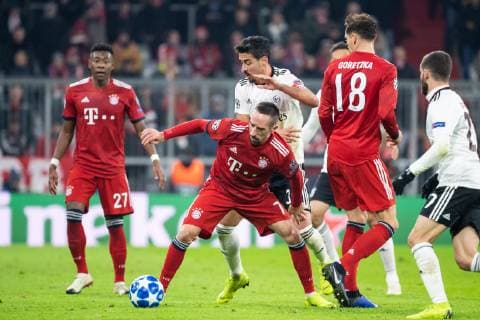 27 11 2018 xkvx Football UEFA Champions League FC Bayern Munich Benfica Lisbon emspor v l Franck Ribery FCB FC Bayern Munich Andre Almeida Benfica Lisbon DFL DFB REGULATIONS PROHIBIT ANY USE OF PHOTOGRAPHS as IMAGE SEQUENCES and or QUASI VIDEO Munich
