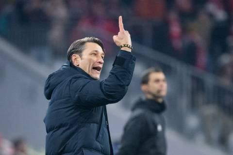27 11 2018 xkvx Football UEFA Champions League FC Bayern Muenchen Benfica Lisbon emspor v l Coach Niko Kovac FCB FC Bayern Muenchen gives instruction gesticulated with arms gesticulate gives instructions gesticulate DFL DFB REGULATIONS PROHIBIT ANY USE OF PHOTOGRAPHS as IMAGE SEQUENCES and or QUASI VIDEO Munich