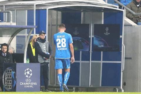 27 11 2018 xtvx Football UEFA Champions League TSG 1899 Hoffenheim Schachtar Donezk emspor v l Yellow card yellow card Red card red card Adam Szalai TSG 1899 Hoffenheim DFL DFB REGULATIONS PROHIBIT ANY USE OF PHOTOGRAPHS as IMAGE SEQUENCES and or QUASI VIDEO Sinsheim