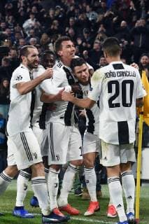 Fußball, CL, Juventus Turin - FC Valencia Mg Torino 27 11 2018 - Champions League Juventus-Valencia foto Matteo Gribaudi Image nella foto: esultanza gol Mario Mandzukic 
