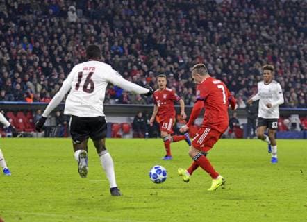 27 11 2018 Football UEFA Champions League 2018 2019 Group stage 5 Matchday FC Bayern Munich Benfica Lisbon at Allianz Arena Munich Scoring to 5 1 by Franck Ribery re FC Bayern Munich DFL and DFB regulations prohibit any use of photographs as image sequences and or quasi video