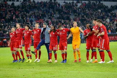 Thomas Mueller FC Bayern Muenchen 25 and the team celebrate the victory FC Bayern Muenchen vs. Benfica Lisbon Football Champions League Group Phase 27 11 2018 FC Bayern Muenchen vs. Benfica Lisbon Football Champions League Group Phase 27 11 2018 Munich Copyright: xLanger Eibner-Pressefotox EP_HLR