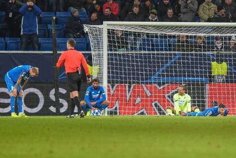 Kevin Vogt TSG 1899 Hoffenheim Kerem Demirbay TSG 1899 Hoffenheim Goalkeeper Oliver Baumann TSG 1899 Hoffenheim and Ermin Bicakcic TSG 1899 Hoffenheim all disappointed Deutschland Sinsheim 27 11 2018 Sports Football UEFA Champions League Matchday5 TSG 1899 Hoffenheim vs. Schachtar Donezk Rhein Neckar Arena