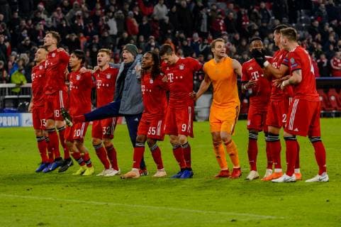 Munich Germany 27 11 2018 UEFA Champions League 2018 19 Season Back Round Group Phase Group E 5 Matchday FC Bayern Muenchen SL Benfica Lisbon Jubilation at FC Bayern Muenchen with v l Rafinha FCB Leon Goretzka FCB Wooyeong Jeong FCB Joshua Kimmich FCB Thomas Mueller FCB Renato Sanches FCB Robert Lewandowski FCB Goalkeeper Manuel New FCB David Alaba FCB Sandro Wagner FCB and Niklas Suele FCB DeFodi527