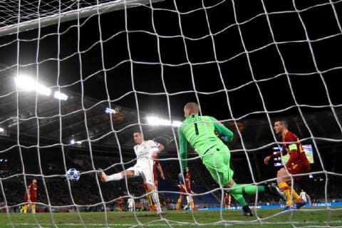 Lucas Vazquez of Real Madrid scores second goal for his side during the Uefa Champions League 2018 2019 Group G football match between AS Roma and Real Madrid at Olimpico stadium Allianz Stadium, Rome, November, 27, 2018 Foto Andrea Staccioli Insidefoto andreaxstaccioli