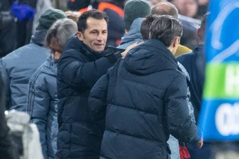27 11 2018 xkvx Football UEFA Champions League FC Bayern Muenchen Benfica Lisbon emspor v l Sports Director Hasan Salihamidzic FCB FC Bayern Muenchen Coach Niko Kovac FCB FC Bayern Muenchen cheers after the match DFL DFB REGULATIONS PROHIBIT ANY USE OF PHOTOGRAPHS as IMAGE SEQUENCES and or QUASI VIDEO Muenchen