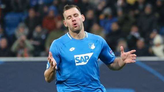 Adam Szalai Hoffenheim 28 single frame action action action game scene disappointed looking disappointed frustration disappointed pessimistic football UEFA Champions League TSG 1899 Hoffenheim FK Schachtar Donezk xozx