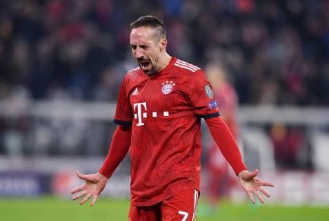 FOOTBALL CHAMPIONS LEAGUE SAISON 2018 2019 2019 GROUP PHASE FC Bayern Munich Benfica Lisbon 27 11 2018 JUBEL FC Bayern Munich Franck Ribery