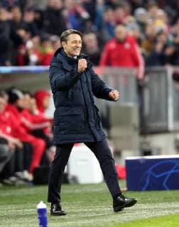 Soccer Champions League Season 2018 2019 Group Phase Men Germany 27 11 2018 5 Matchday FC Bayern Munich Benfica Lisbon v l Action Jubilee Jubilee Jubilee after Goal to 5 1 Coach Niko Kovac FC Bayern Munich